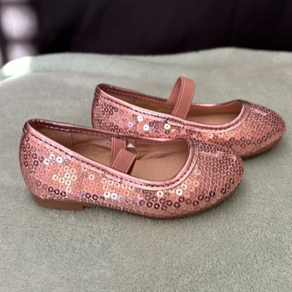 Children’s place sequin pink shoes, size 5